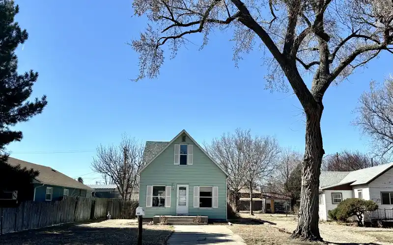 714 Broadway Avenue, Goodland, Kansas 67735, 3 Bedrooms Bedrooms, ,2 BathroomsBathrooms,Home,Sold,Broadway,1094
