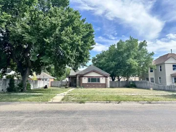 217 W 12th St, Goodland, Kansas 67735, 3 Bedrooms Bedrooms, ,2 BathroomsBathrooms,Home,For Sale,W 12th,1110