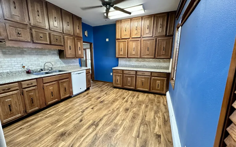 121 W 12th Street, Goodland, Kansas 67735, 3 Bedrooms Bedrooms, ,2 BathroomsBathrooms,Home,For Sale,W 12th,1111