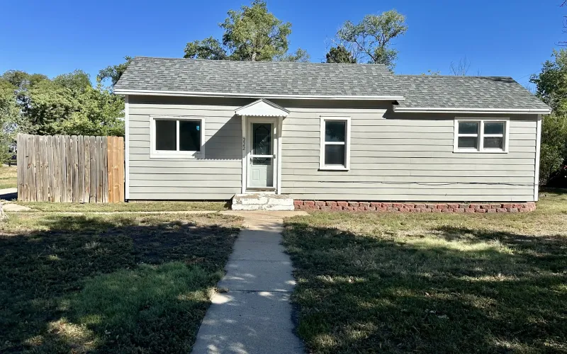 222 W 6th Street, Goodland, Kansas 67735, 2 Bedrooms Bedrooms, ,1 BathroomBathrooms,Home,Sold,W 6th,1130
