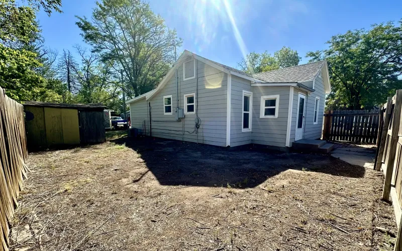 222 W 6th Street, Goodland, Kansas 67735, 2 Bedrooms Bedrooms, ,1 BathroomBathrooms,Home,Sold,W 6th,1130