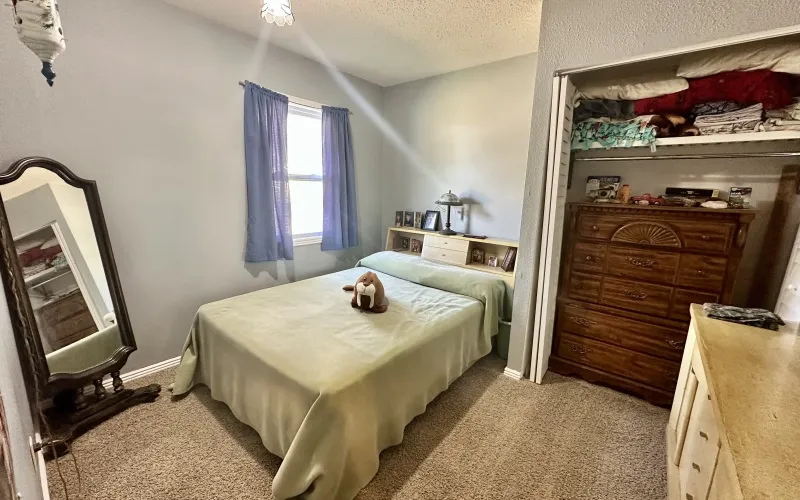 321 W 12th Street, Goodland, Kansas 67735, 3 Bedrooms Bedrooms, ,1 BathroomBathrooms,Home,For Sale,W 12th,1132