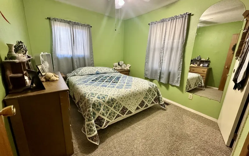 321 W 12th Street, Goodland, Kansas 67735, 3 Bedrooms Bedrooms, ,1 BathroomBathrooms,Home,For Sale,W 12th,1132