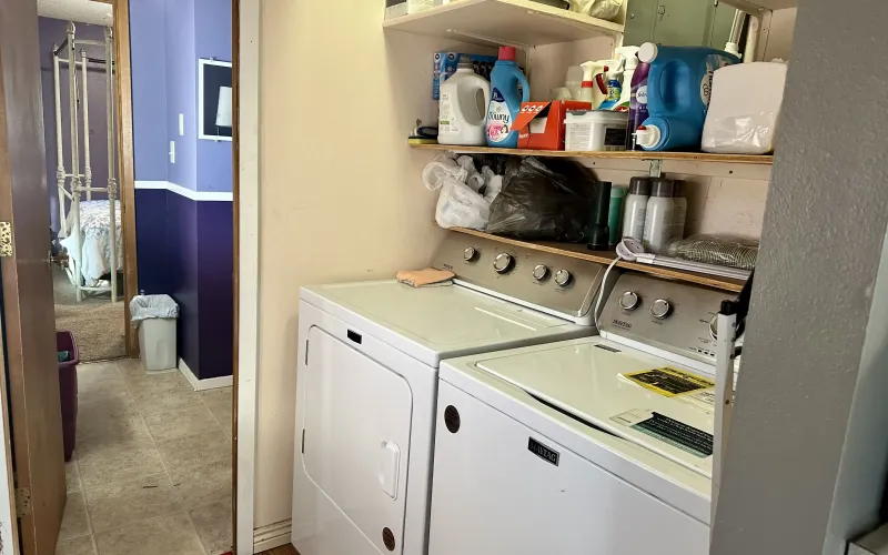 321 W 12th Street, Goodland, Kansas 67735, 3 Bedrooms Bedrooms, ,1 BathroomBathrooms,Home,For Sale,W 12th,1132