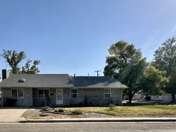 321 W 12th Street, Goodland, Kansas 67735, 3 Bedrooms Bedrooms, ,1 BathroomBathrooms,Home,For Sale,W 12th,1132