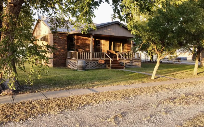 3053 County Road A, Oakley, Kansas, 4 Bedrooms Bedrooms, ,2 BathroomsBathrooms,Home,For Sale,County Road A,1136