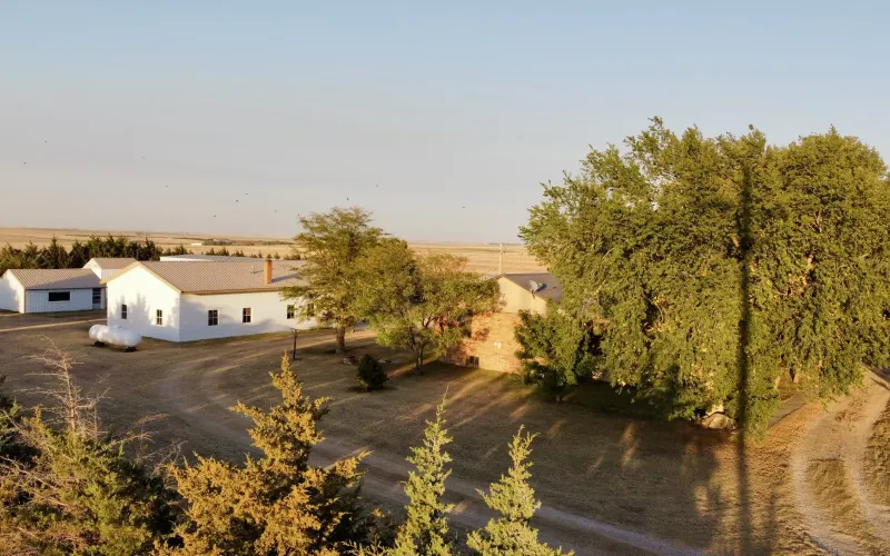 3053 County Road A, Oakley, Kansas, 4 Bedrooms Bedrooms, ,2 BathroomsBathrooms,Home,For Sale,County Road A,1136