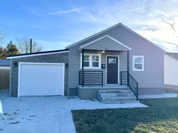 611 W 9th St, Goodland, Kansas 67735, 3 Bedrooms Bedrooms, ,1 BathroomBathrooms,Home,Sold,W 9th St,1142