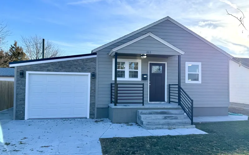 611 W 9th St, Goodland, Kansas 67735, 3 Bedrooms Bedrooms, ,1 BathroomBathrooms,Home,Sold,W 9th St,1142
