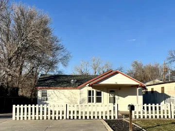718 W 11th Street, Goodland, Kansas 67735, 3 Bedrooms Bedrooms, ,2 BathroomsBathrooms,Home,For Sale,W 11th,1144