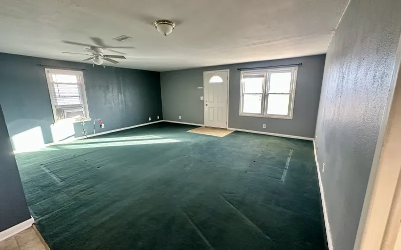 718 W 11th Street, Goodland, Kansas 67735, 3 Bedrooms Bedrooms, ,2 BathroomsBathrooms,Home,For Sale,W 11th,1144