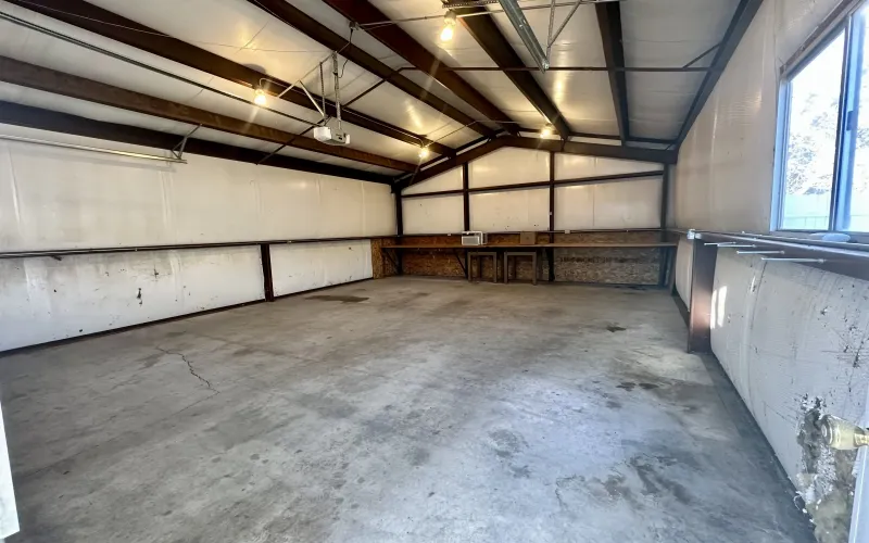718 W 11th Street, Goodland, Kansas 67735, 3 Bedrooms Bedrooms, ,2 BathroomsBathrooms,Home,For Sale,W 11th,1144