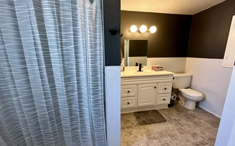 718 W 11th Street, Goodland, Kansas 67735, 3 Bedrooms Bedrooms, ,2 BathroomsBathrooms,Home,For Sale,W 11th,1144