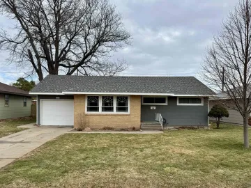 1319 Harrison Ave, Goodland, Kansas 67735, 3 Bedrooms Bedrooms, ,2 BathroomsBathrooms,Home,Sold,Harrison,1145