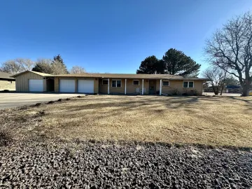 521 Harrison Avenue, Goodland, Kansas 67735, 4 Bedrooms Bedrooms, ,2 BathroomsBathrooms,Home,For Sale,Harrison,1149