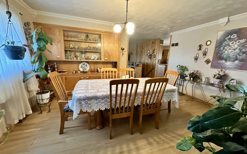 521 Harrison Avenue, Goodland, Kansas 67735, 4 Bedrooms Bedrooms, ,2 BathroomsBathrooms,Home,Sold,Harrison,1149