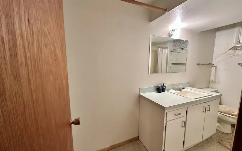 521 Harrison Avenue, Goodland, Kansas 67735, 4 Bedrooms Bedrooms, ,2 BathroomsBathrooms,Home,Sold,Harrison,1149