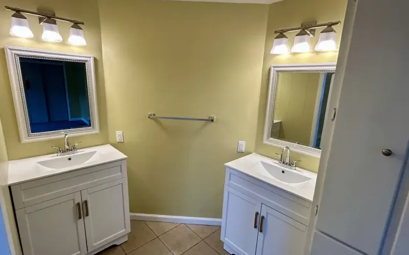 102 E 6 Th Ave, Caney, Kansas, 3 Bedrooms Bedrooms, ,2 BathroomsBathrooms,Home,For Sale,E 6 Th Ave,1153