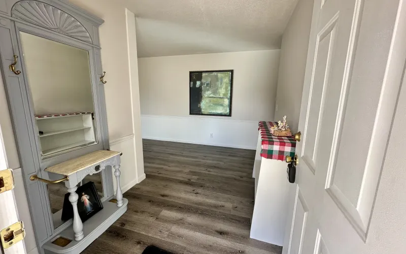 516 E 5th Street, Goodland, Kansas, 4 Bedrooms Bedrooms, ,3 BathroomsBathrooms,Home,For Sale,E 5th Street,1154