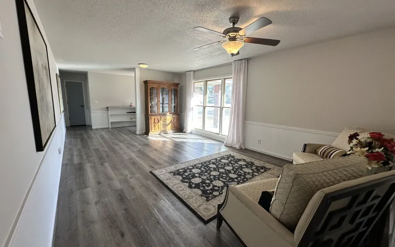 516 E 5th Street, Goodland, Kansas, 4 Bedrooms Bedrooms, ,3 BathroomsBathrooms,Home,For Sale,E 5th Street,1154