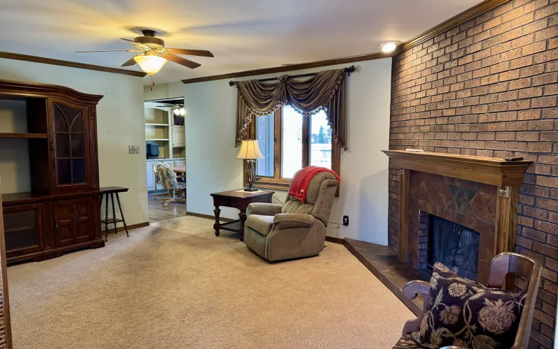 309 Sycamore Rd, Goodland, Kansas 67735, 5 Bedrooms Bedrooms, ,3 BathroomsBathrooms,Home,For Sale,Sycamore,1163