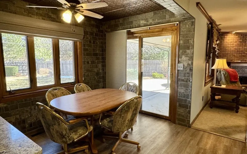 309 Sycamore Rd, Goodland, Kansas 67735, 5 Bedrooms Bedrooms, ,3 BathroomsBathrooms,Home,For Sale,Sycamore,1163