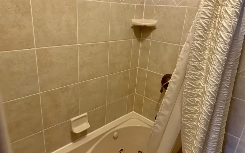 309 Sycamore Rd, Goodland, Kansas 67735, 5 Bedrooms Bedrooms, ,3 BathroomsBathrooms,Home,For Sale,Sycamore,1163