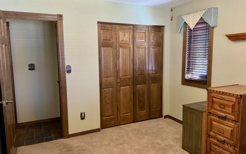 309 Sycamore Rd, Goodland, Kansas 67735, 5 Bedrooms Bedrooms, ,3 BathroomsBathrooms,Home,For Sale,Sycamore,1163