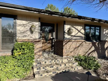 309 Sycamore Rd, Goodland, Kansas 67735, 5 Bedrooms Bedrooms, ,3 BathroomsBathrooms,Home,For Sale,Sycamore,1163