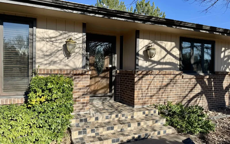 309 Sycamore Rd, Goodland, Kansas 67735, 5 Bedrooms Bedrooms, ,3 BathroomsBathrooms,Home,For Sale,Sycamore,1163