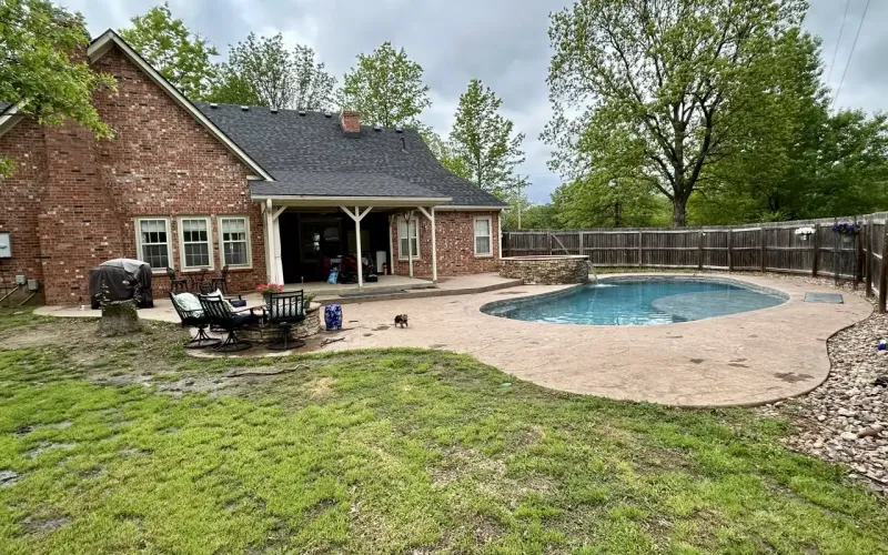 106 N. East, Caney, Kansas 67333, 4 Bedrooms Bedrooms, ,2 BathroomsBathrooms,Home,For Sale,N. East ,1169