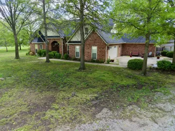 106 N. East, Caney, Kansas 67333, 4 Bedrooms Bedrooms, ,2 BathroomsBathrooms,Home,For Sale,N. East ,1169