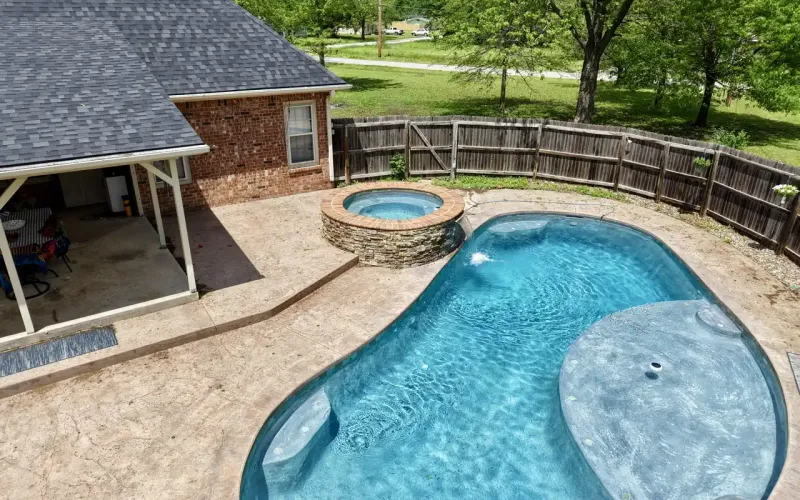 106 N. East, Caney, Kansas 67333, 4 Bedrooms Bedrooms, ,2 BathroomsBathrooms,Home,For Sale,N. East ,1169