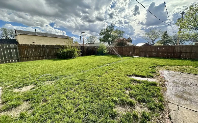 712 Sherman Ave, Goodland, Kansas, 2 Bedrooms Bedrooms, ,Home,For Sale,Sherman,1171