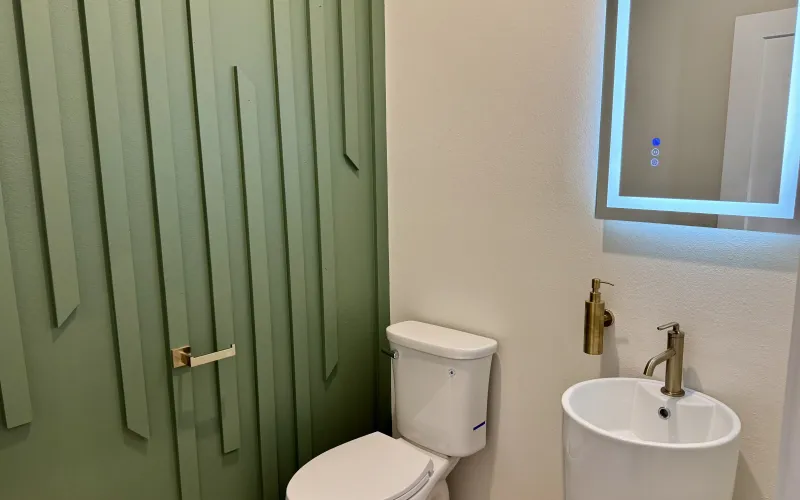 300 Harrison Avenue, Goodland, Kansas 67735, 5 Bedrooms Bedrooms, ,4 BathroomsBathrooms,Home,For Sale,Harrison,1178