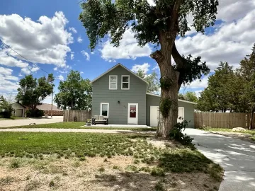 202 N. Main Avenue, Goodland, Kansas 67735, 5 Bedrooms Bedrooms, ,1 BathroomBathrooms,Home,For Sale,N. Main,1180