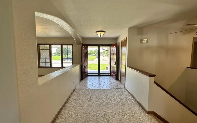214 Spruce Rd, Goodland, Kansas 67735, 5 Bedrooms Bedrooms, ,3 BathroomsBathrooms,Home,For Sale,Spruce,1184