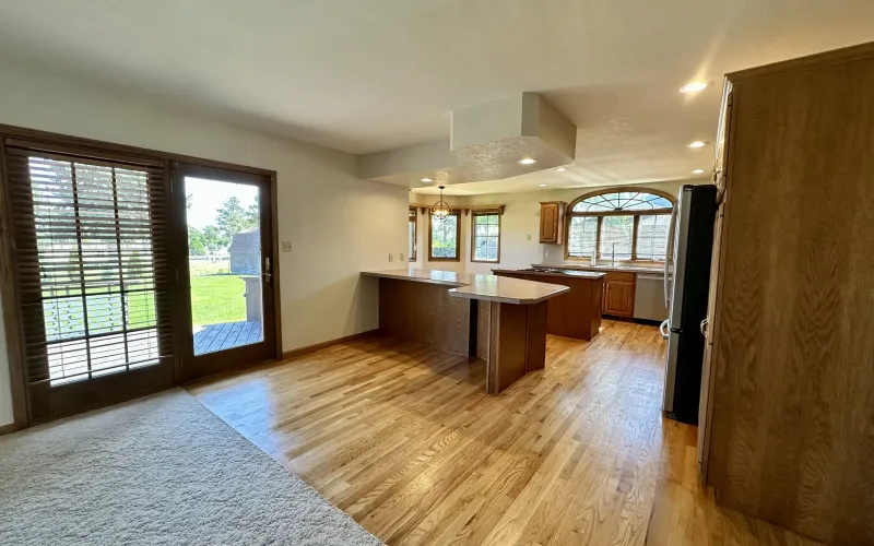 214 Spruce Rd, Goodland, Kansas 67735, 5 Bedrooms Bedrooms, ,3 BathroomsBathrooms,Home,For Sale,Spruce,1184