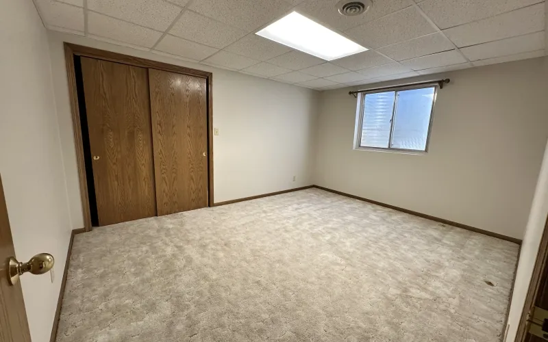 214 Spruce Rd, Goodland, Kansas 67735, 5 Bedrooms Bedrooms, ,3 BathroomsBathrooms,Home,For Sale,Spruce,1184