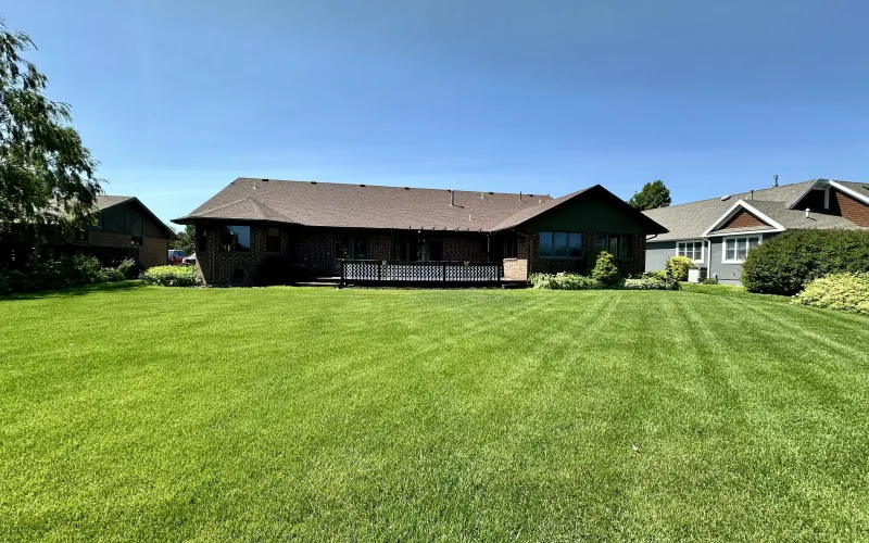 214 Spruce Rd, Goodland, Kansas 67735, 5 Bedrooms Bedrooms, ,3 BathroomsBathrooms,Home,For Sale,Spruce,1184