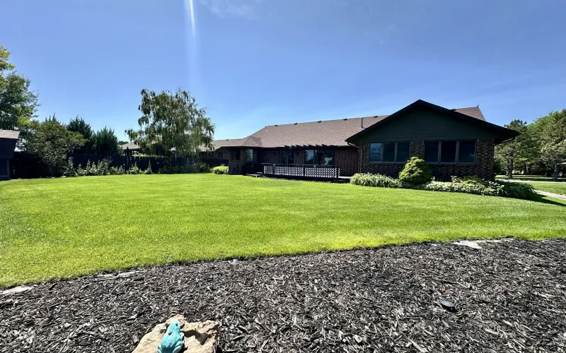 214 Spruce Rd, Goodland, Kansas 67735, 5 Bedrooms Bedrooms, ,3 BathroomsBathrooms,Home,For Sale,Spruce,1184