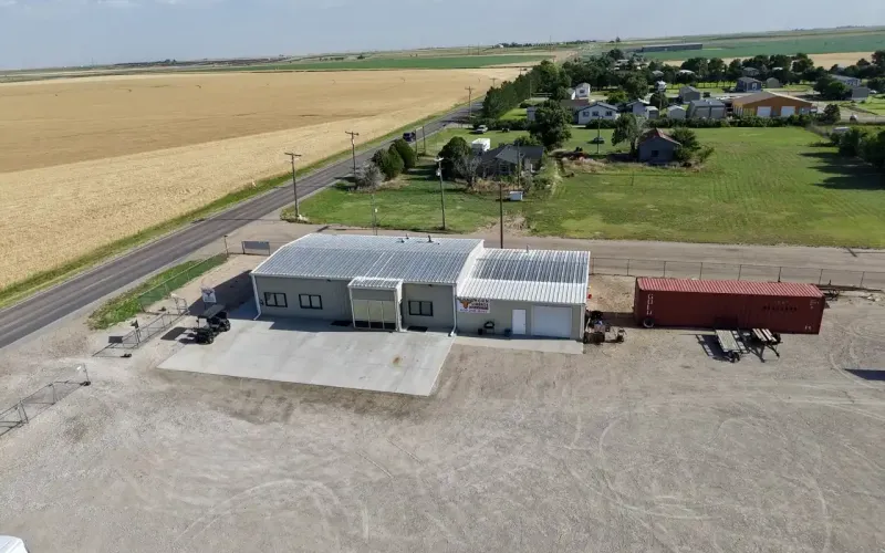 2790 Anderson, Garden City, Kansas 67846, 10 Rooms Rooms,2 BathroomsBathrooms,Office,For Sale,Anderson,1186