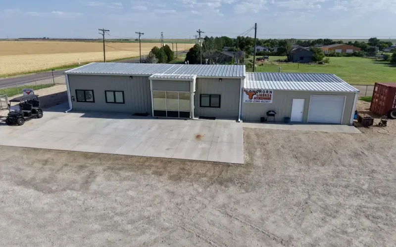 2790 Anderson, Garden City, Kansas 67846, 10 Rooms Rooms,2 BathroomsBathrooms,Office,For Sale,Anderson,1186