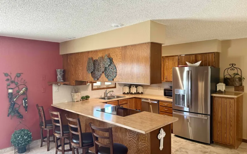 779 Woodland Lane, Goodland, Kansas 67735, 4 Bedrooms Bedrooms, ,3 BathroomsBathrooms,Home,For Sale,Woodland ,1187