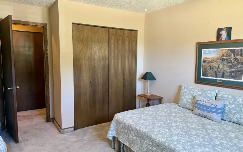 779 Woodland Lane, Goodland, Kansas 67735, 4 Bedrooms Bedrooms, ,3 BathroomsBathrooms,Home,For Sale,Woodland ,1187