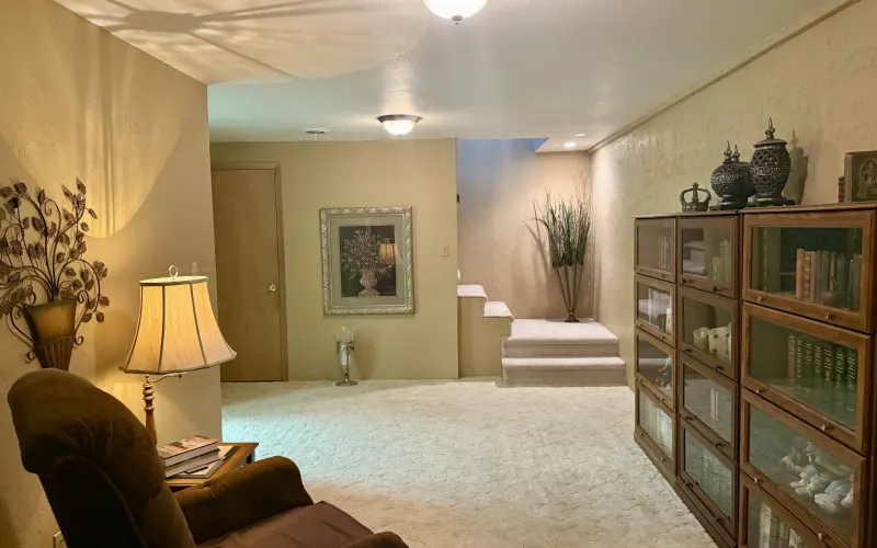 779 Woodland Lane, Goodland, Kansas 67735, 4 Bedrooms Bedrooms, ,3 BathroomsBathrooms,Home,For Sale,Woodland ,1187