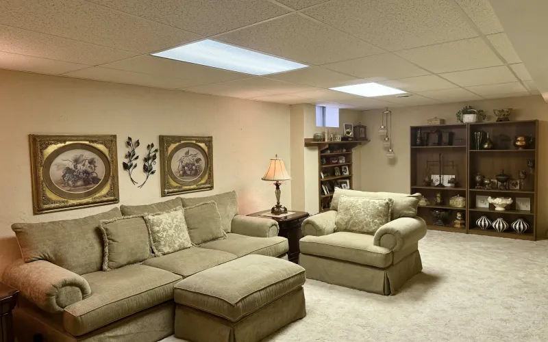 779 Woodland Lane, Goodland, Kansas 67735, 4 Bedrooms Bedrooms, ,3 BathroomsBathrooms,Home,For Sale,Woodland ,1187
