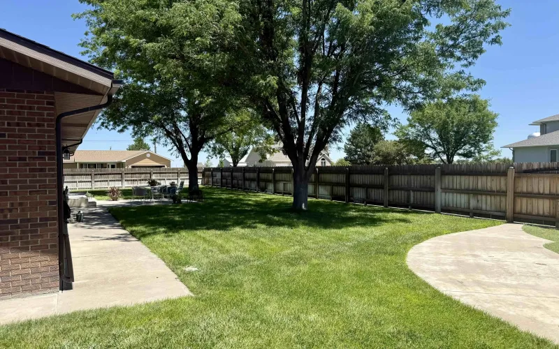 779 Woodland Lane, Goodland, Kansas 67735, 4 Bedrooms Bedrooms, ,3 BathroomsBathrooms,Home,For Sale,Woodland ,1187