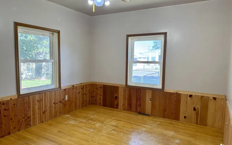 702 Cherry Avenue, Goodland, Kansas 67735, 3 Bedrooms Bedrooms, ,2 BathroomsBathrooms,Home,For Sale,Cherry,1188