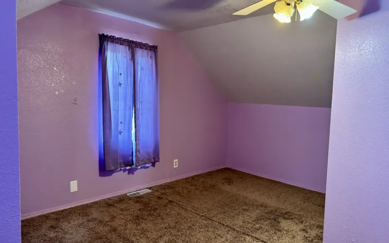 710 East 12th, Goodland, Kansas 67735, 3 Bedrooms Bedrooms, ,2 BathroomsBathrooms,Home,For Sale,East 12th,1189